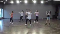 最火网络搞笑舞蹈,笑翻众人！盘点最火搞笑舞蹈神作