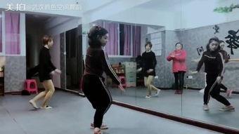 最火网络搞笑舞蹈,笑翻众人！盘点最火搞笑舞蹈神作  第2张