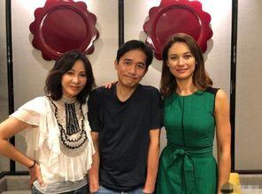 搞笑刘嘉玲的图片,笑翻网友，表情包新宠  第2张