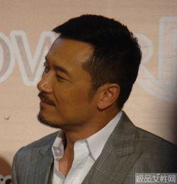 苗侨伟家庭背景,出身名门，演艺事业璀璨人生  第2张