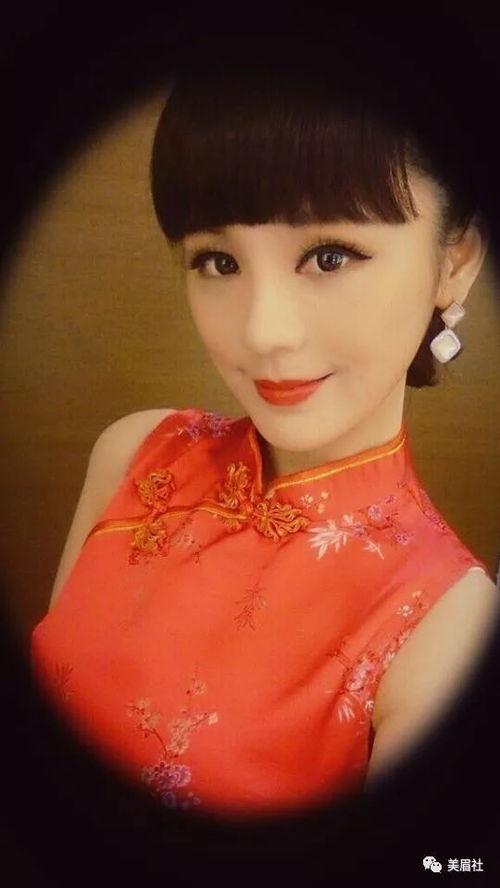 中天新闻女主播,风采与争议并存  第3张