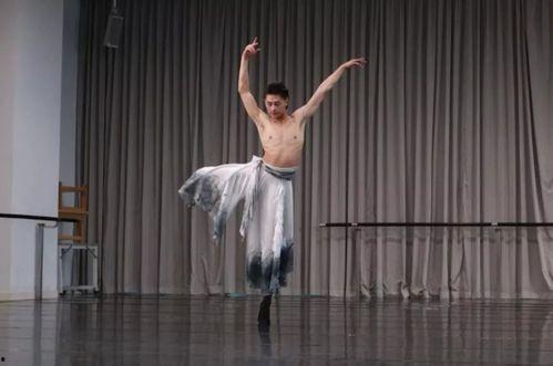 香蕉娱乐艺人舞蹈导师,引领潮流的舞动魅力  第3张