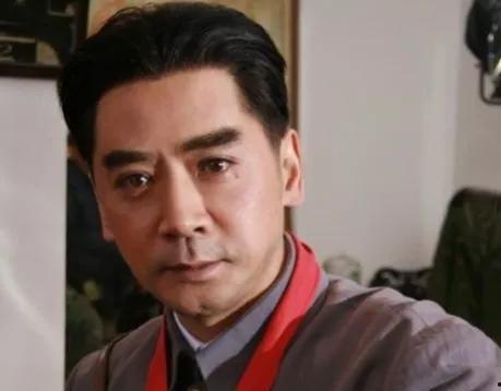 刘劲的老婆个人资料,揭秘刘劲老婆的优雅人生 第3张 刘劲的老婆个人资料,揭秘刘劲老婆的优雅人生 第3张